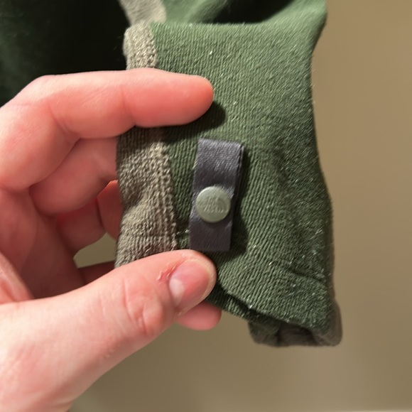 Men’s SIZE XL Northface fleece jacket - great for running errands! - Picture 4 of 4